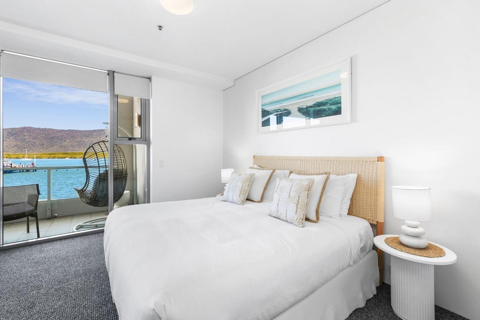 Apartment Lux Waterfront - Prime Location Pool Gym & Sauna Cairns