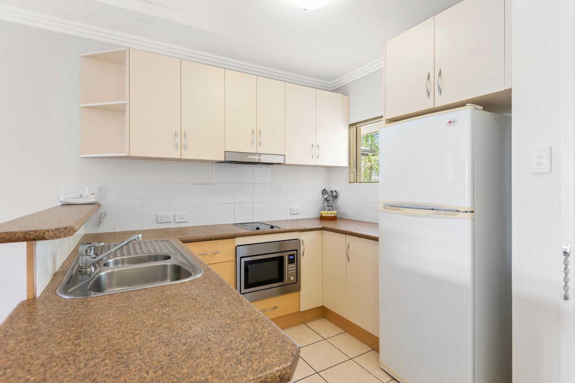 Aparthotel Bay Village Tropical Retreat & Cairns