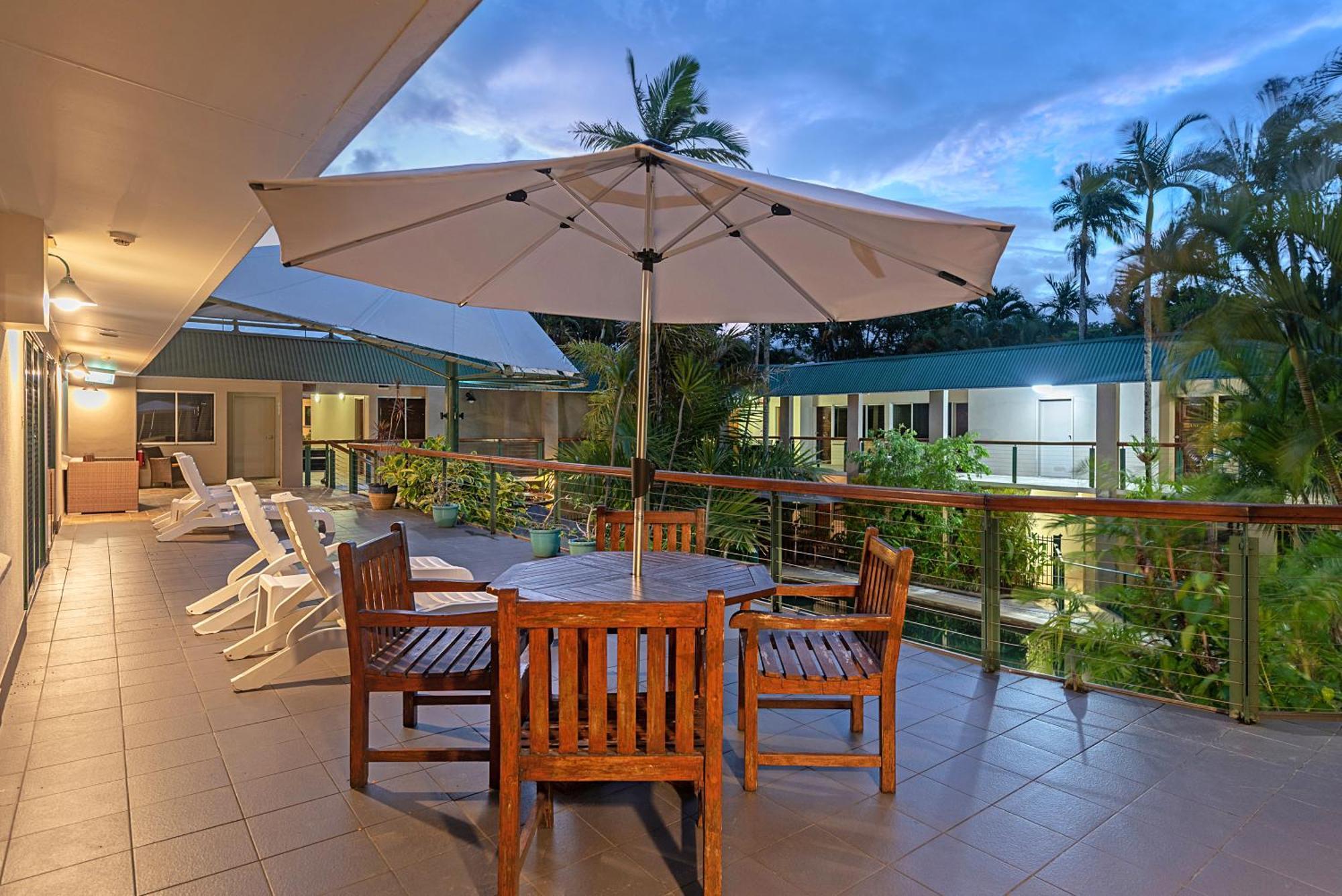 Bay Village Tropical Retreat & Aparthotel 3*