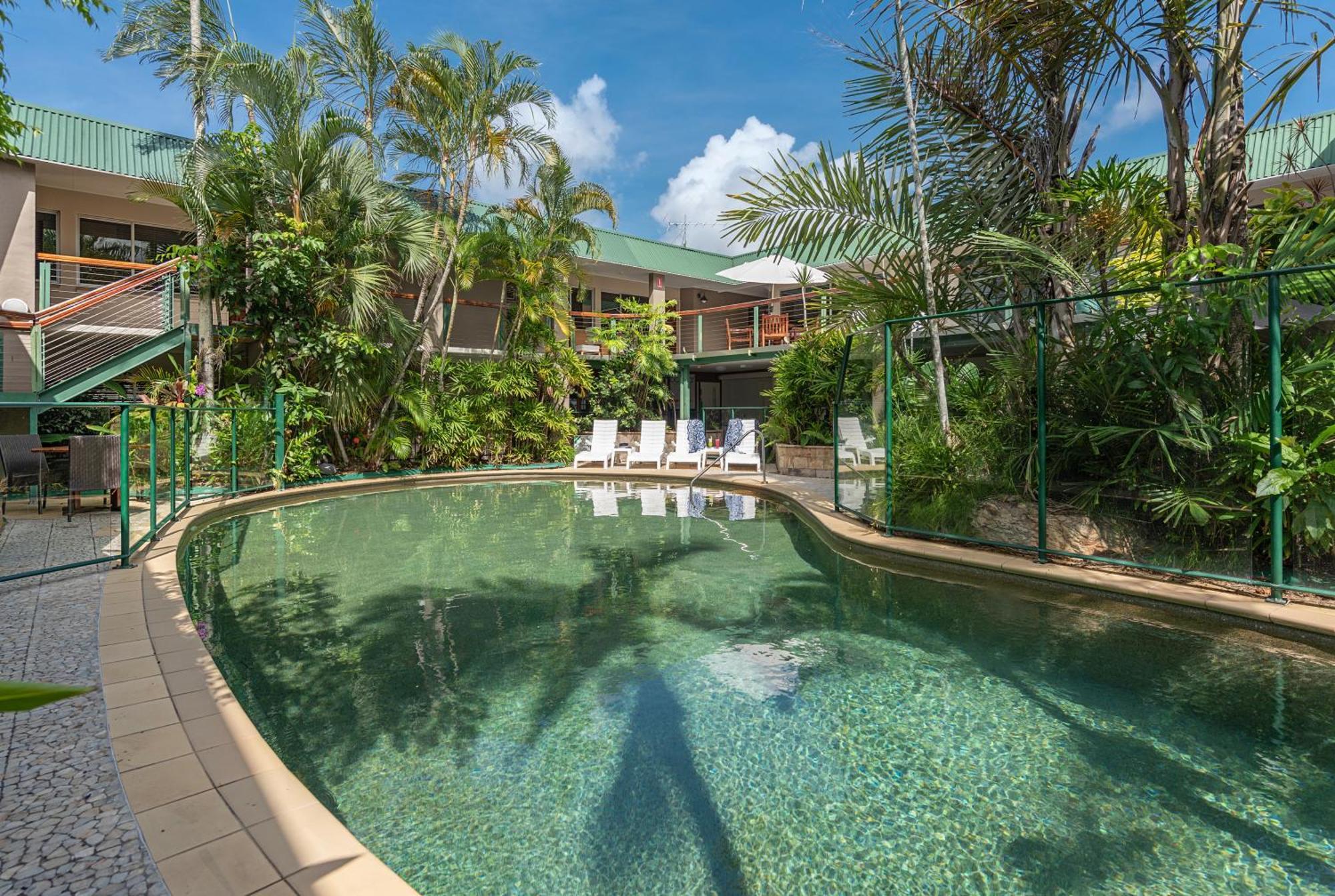 Aparthotel Bay Village Tropical Retreat & 3*