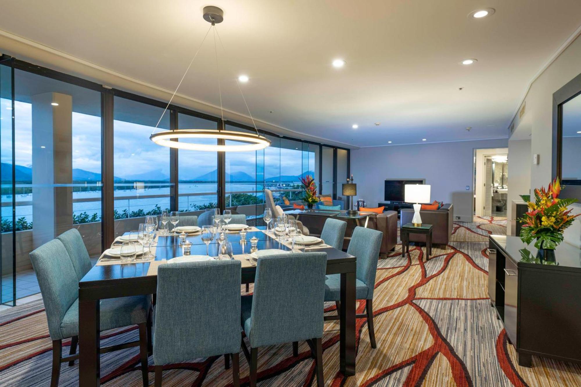 Hilton 5*