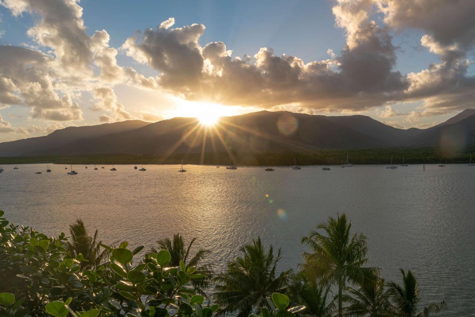 Hilton 5* Cairns