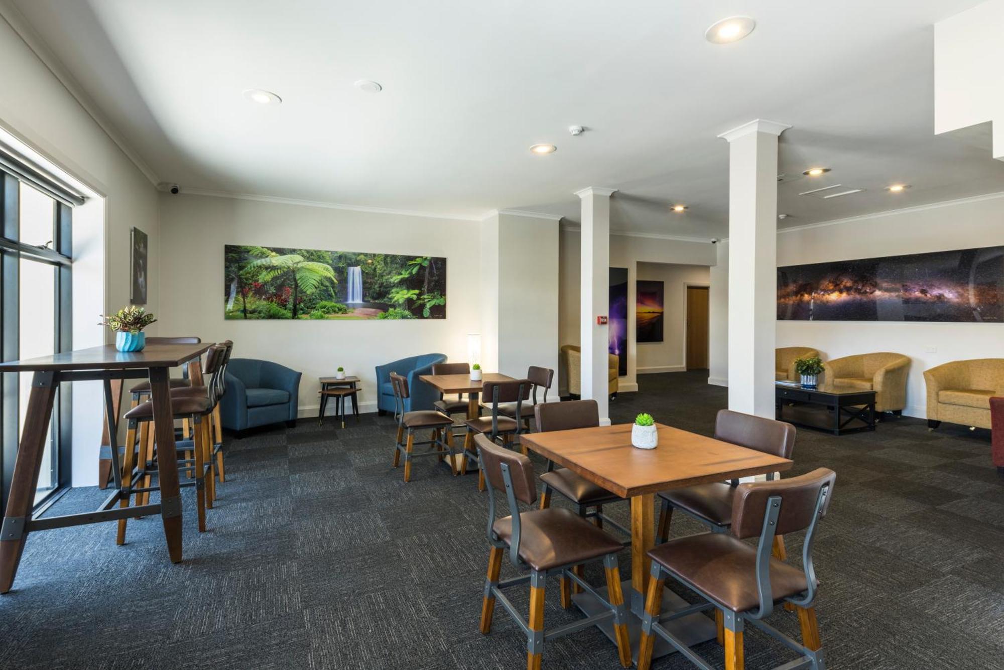 Khách sạn The Abbott Boutique Cairns