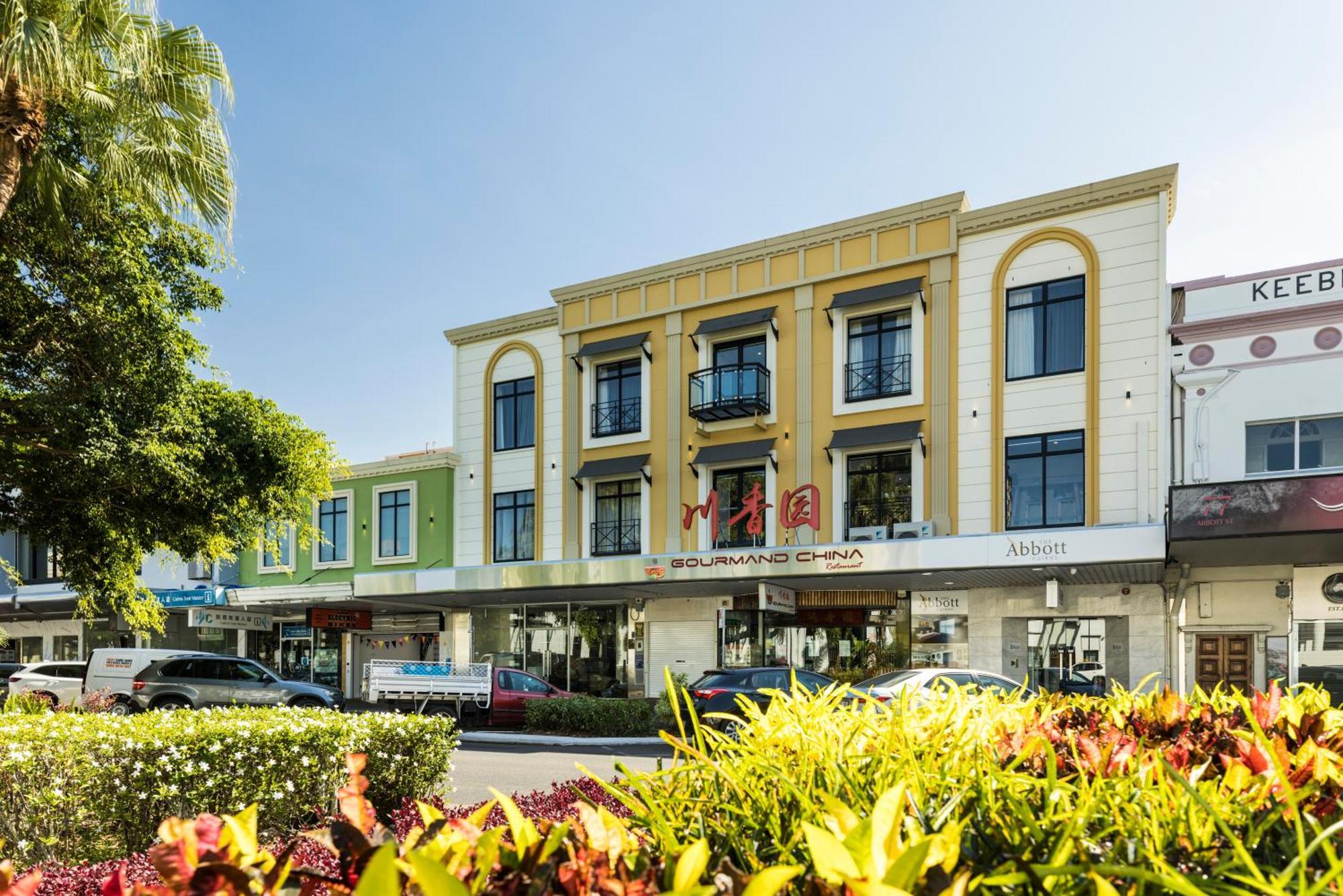 Khách sạn The Abbott Boutique 4*