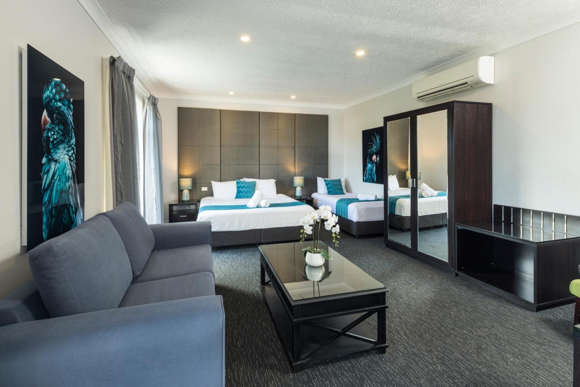 The Abbott Boutique 4*