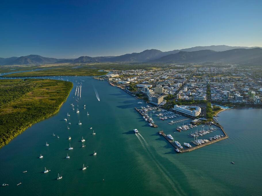 Escape At Loft - Cbd * Cairns