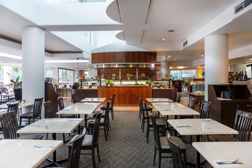 Rydges Esplanade Hotel Cairns