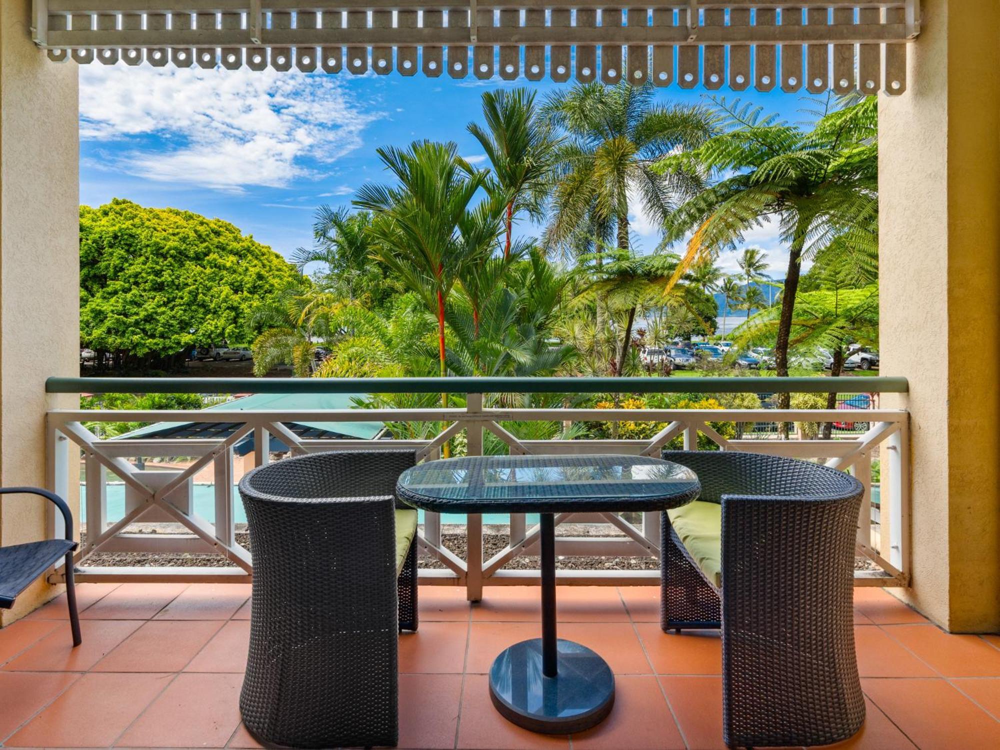Waterfront Terraces 4*
