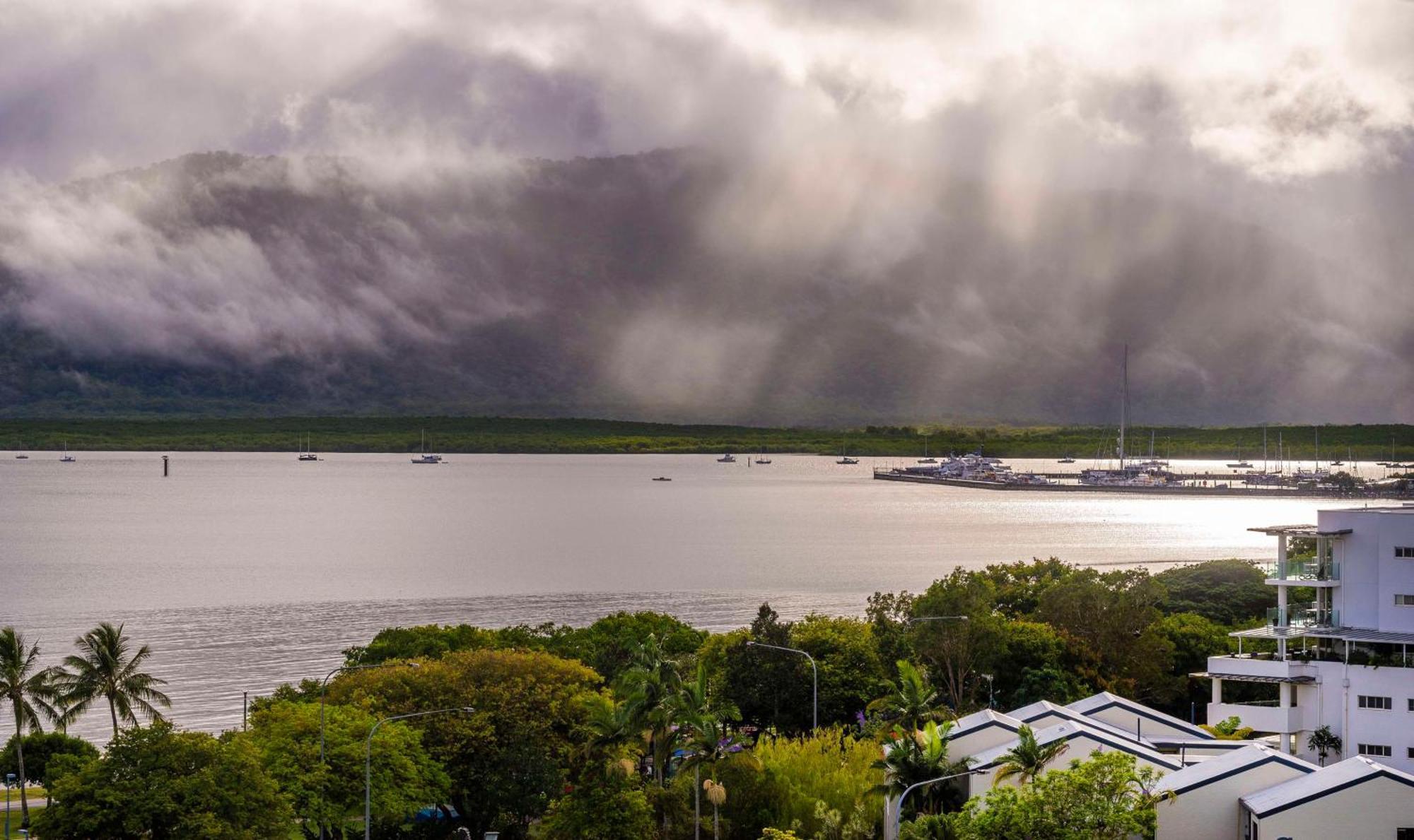 Rydges Esplanade Hotel Cairns