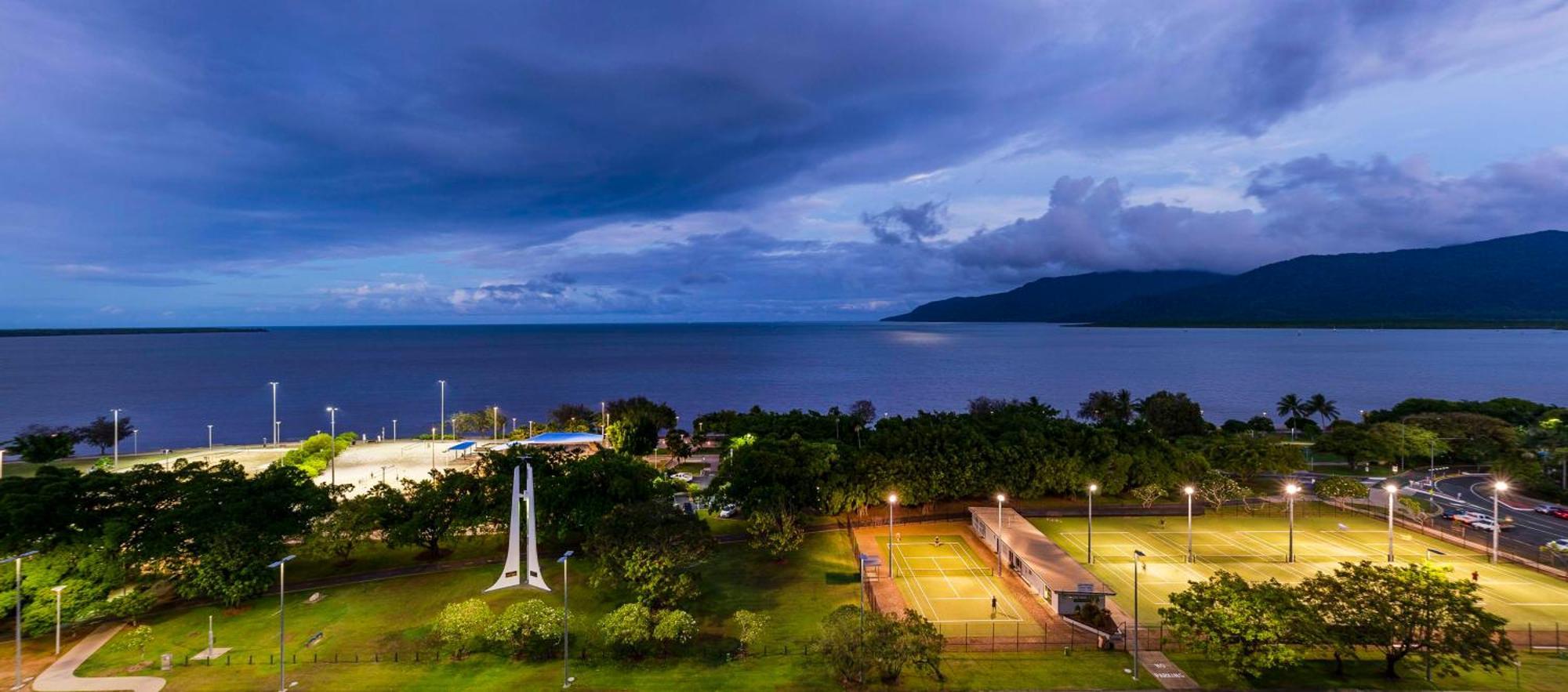 Rydges Esplanade Hotel