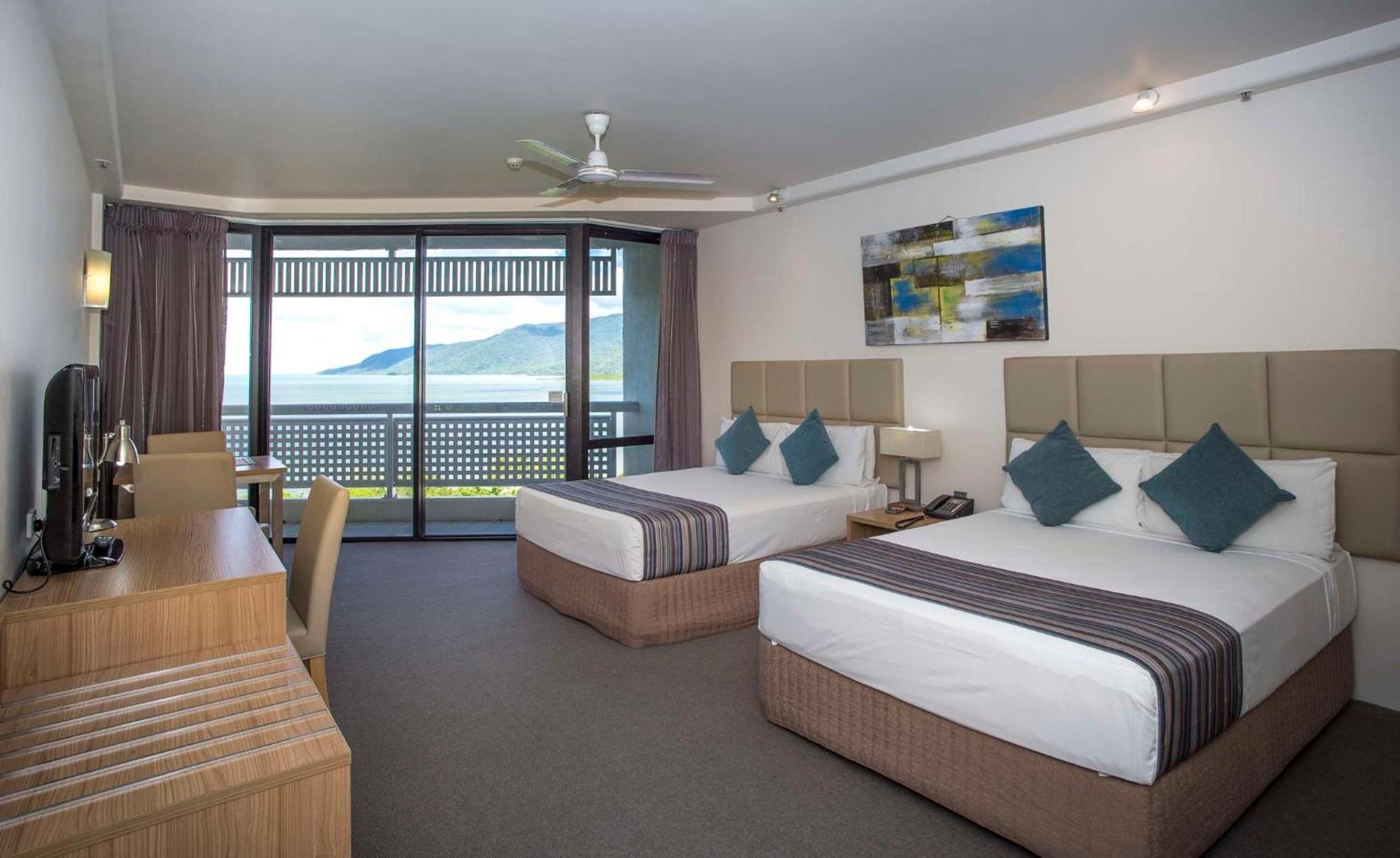 Rydges Esplanade Hotel Cairns