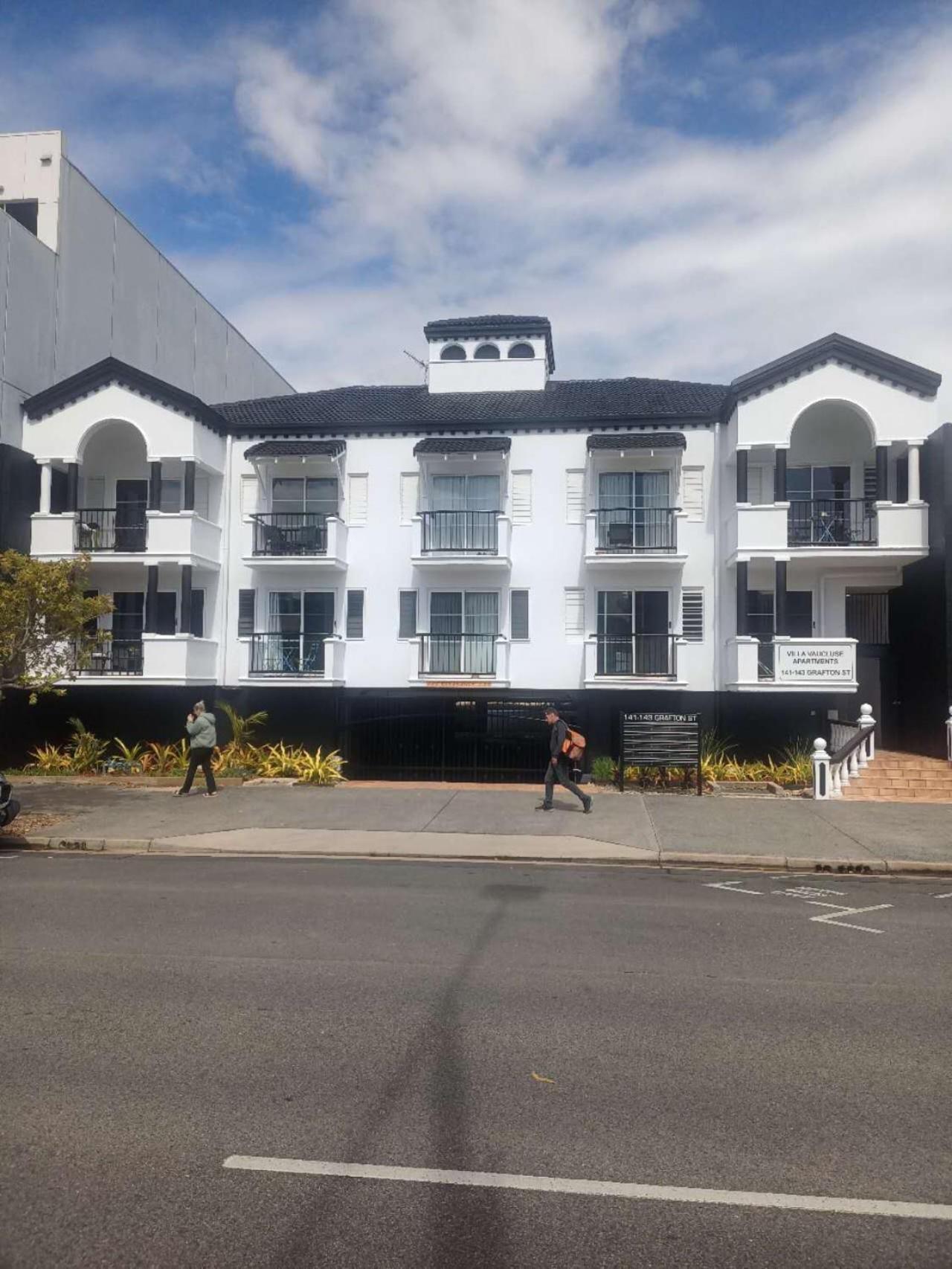 Comfortable Units In Cbd Apartment Cairns