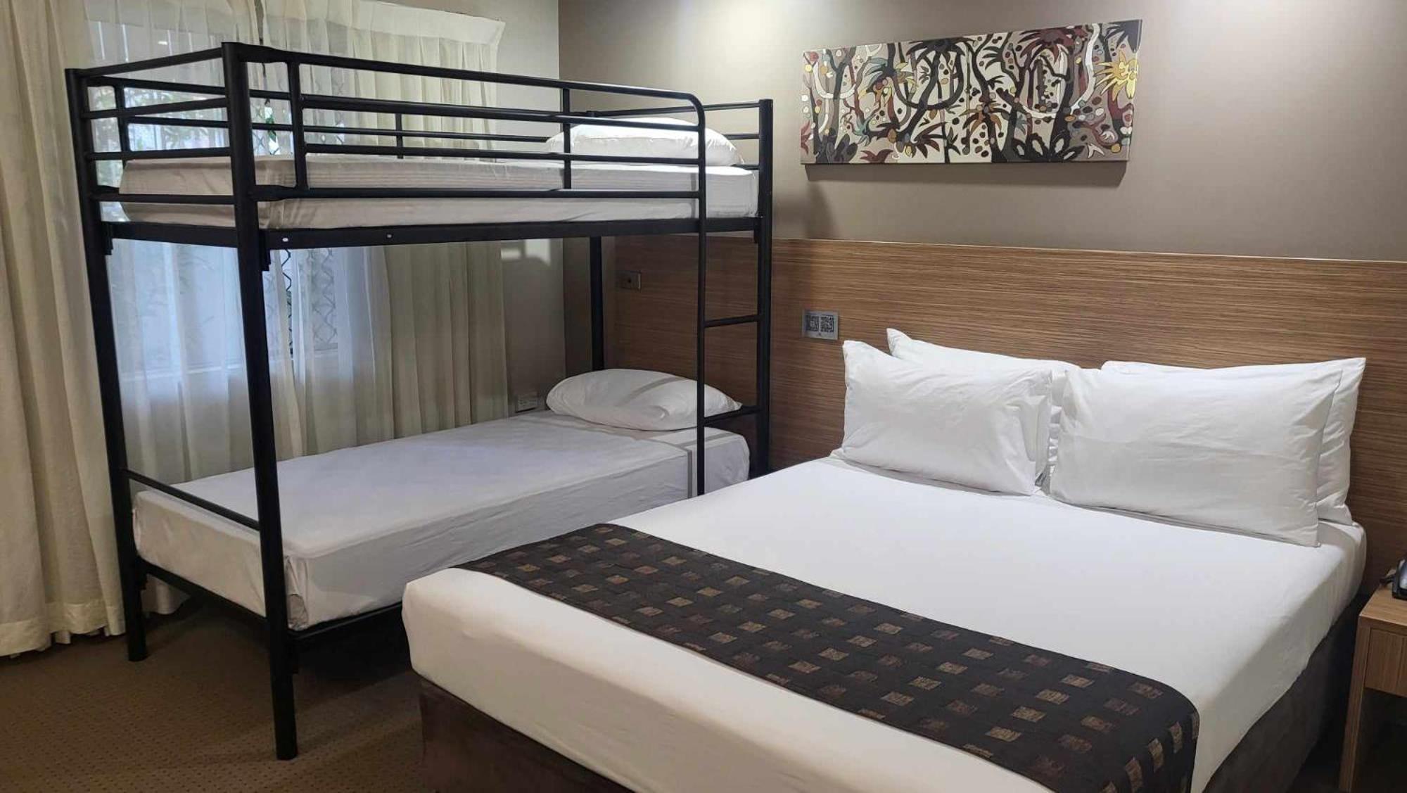 Colonial Club 4* Cairns
