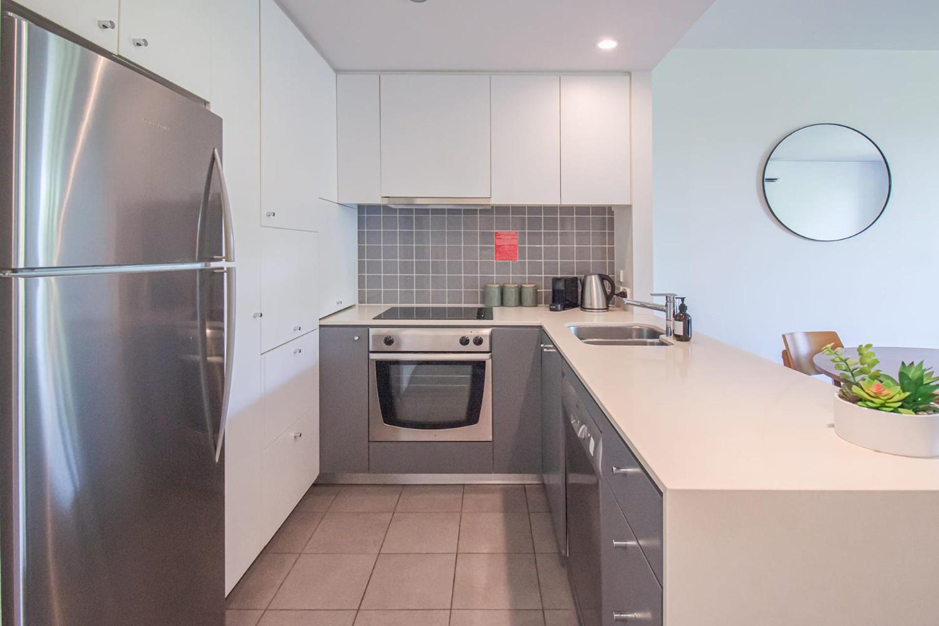 325 Harbour Lights With Garden View *