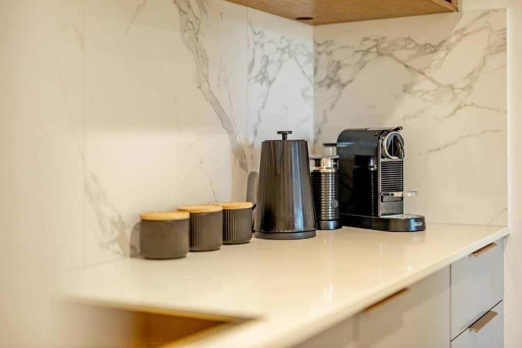Stylish Esplanade/hospital Apartment *