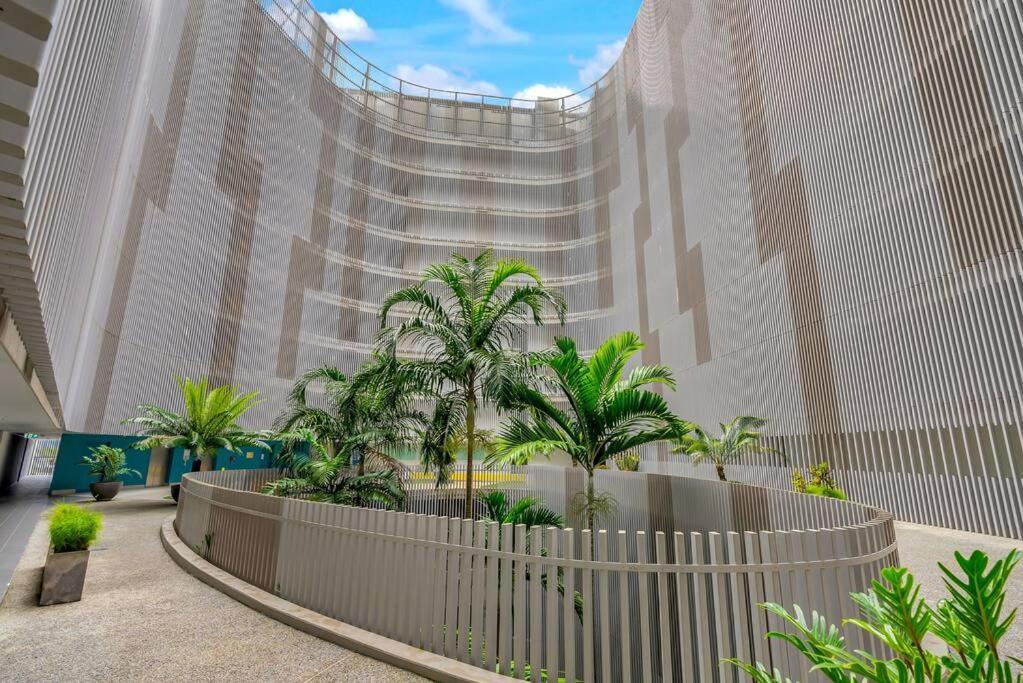 Apartment Living At Harbour Lights On The Waterfront *