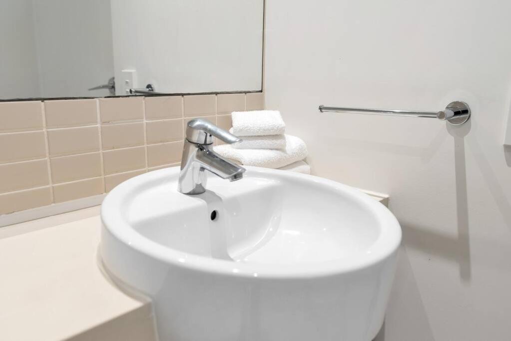 Apartment Living At Harbour Lights On The Waterfront *