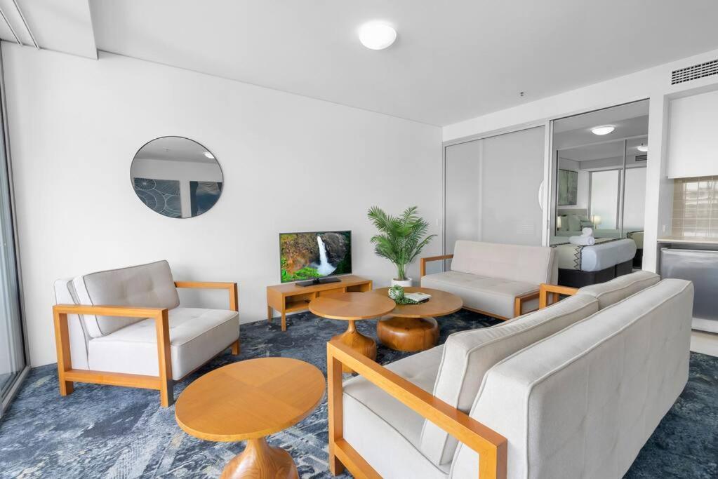 Apartment Living At Harbour Lights On The Waterfront *