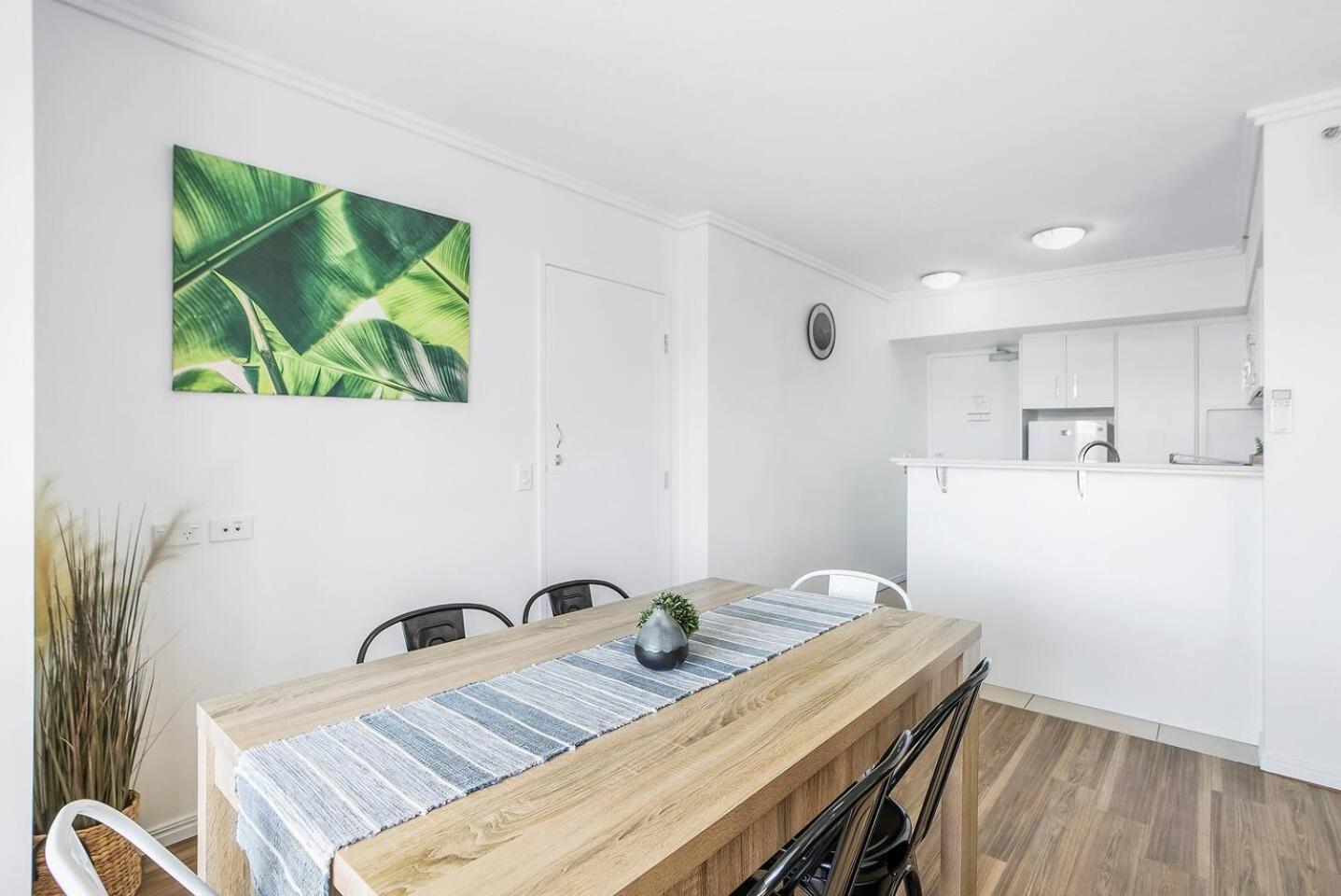 Apartment 'mcleod Corner' Resort-style Adjacent *
