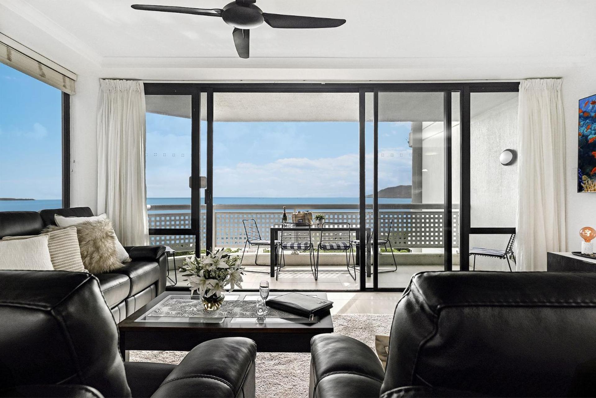 Apartment Belle Escapes 101 Rydges Plaza Esplanade With Panoramic Ocean Views