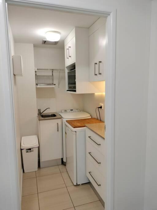 Apartment Studio Close To Airport, City & Esplanade Cairns