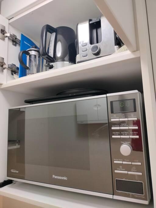 Studio Close To Airport, City & Esplanade Apartment Cairns