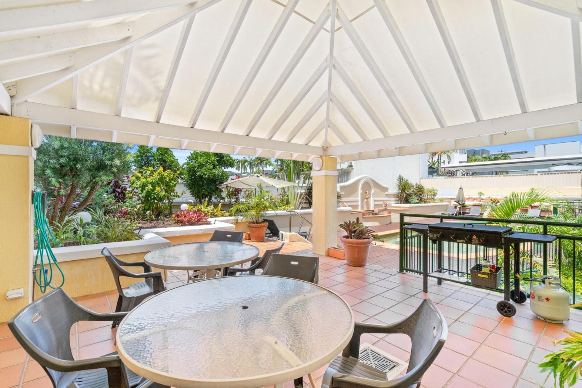 Stylish Cbd Retreat - 8 Il Palazzo Apartment Cairns
