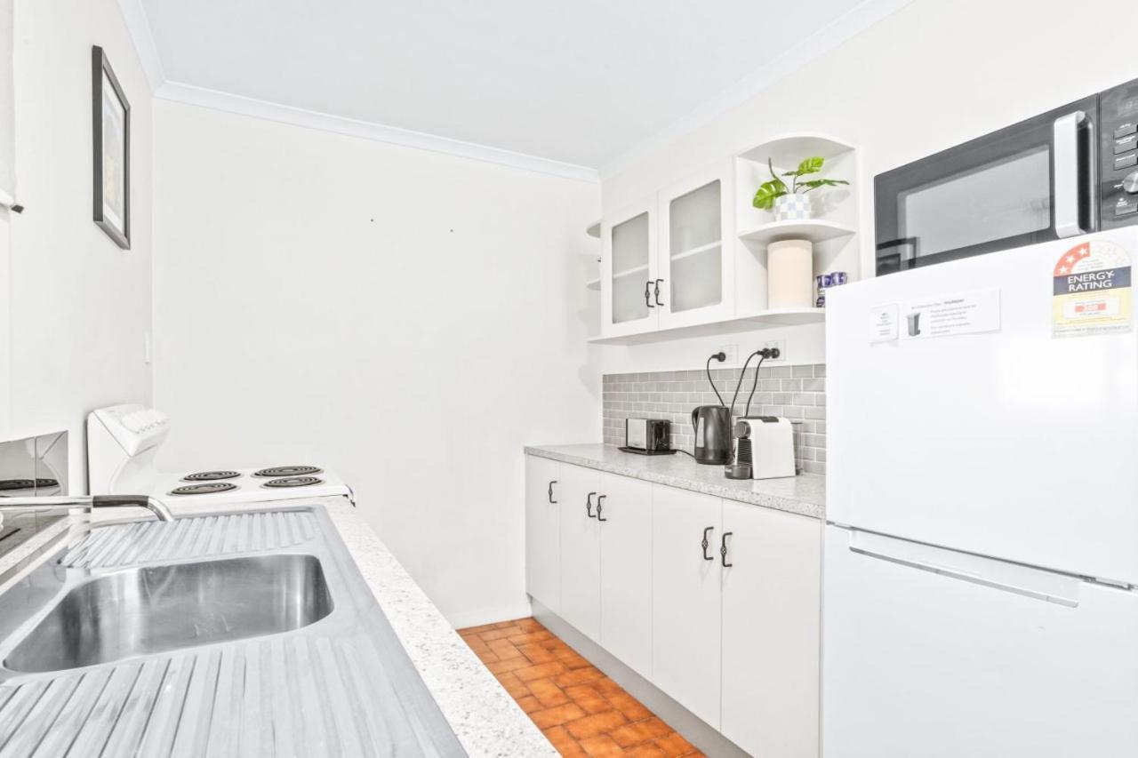 Apartment Grey Whale Anchor U4 Cairns