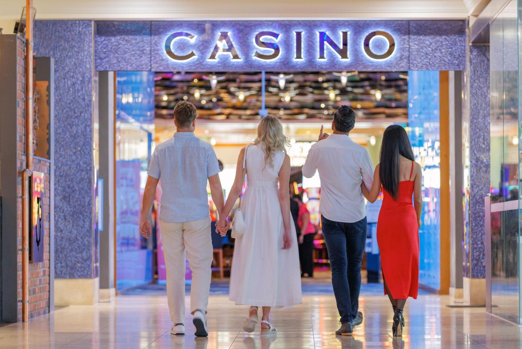Pullman Reef Casino Hotel