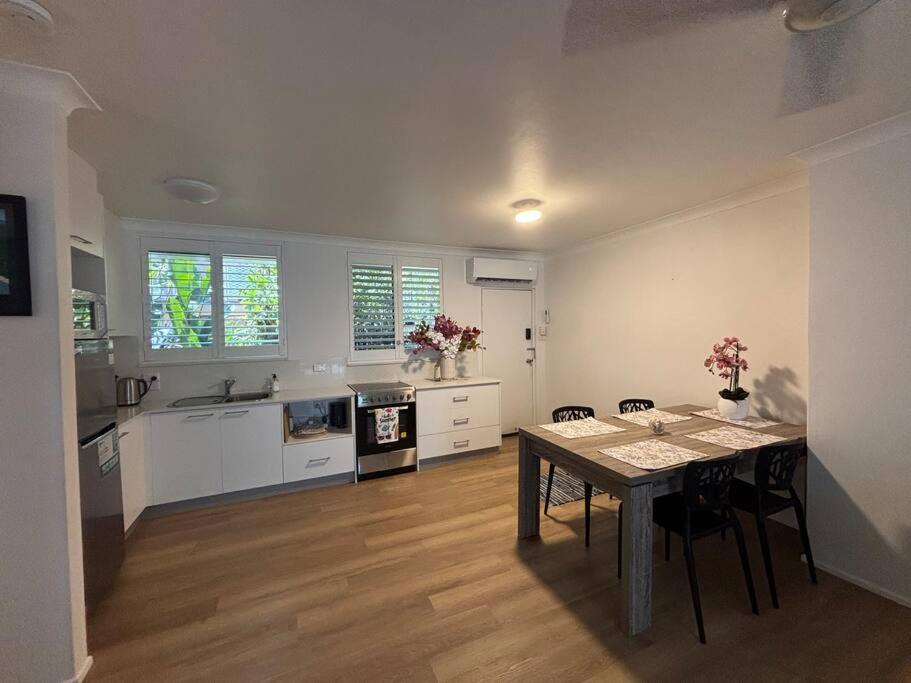 Apartamento Tropical Ground-floor Retreat *
