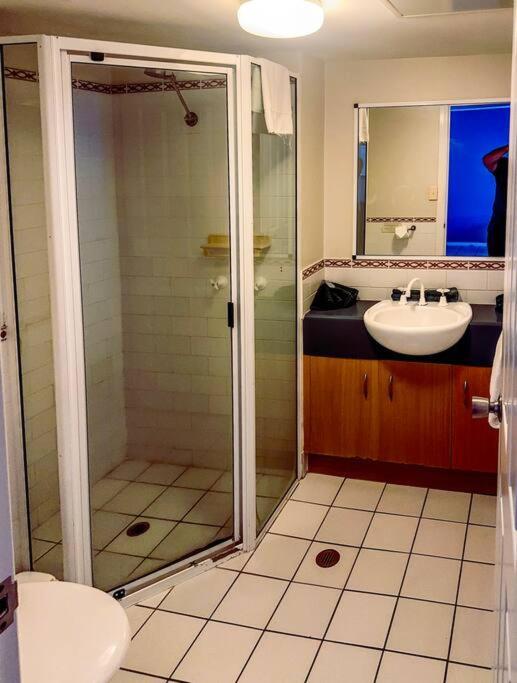 Fantastic Self-contained 1 Bedroom * Cairns