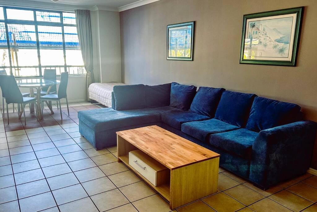 Fantastic Self-contained 1 Bedroom * Cairns