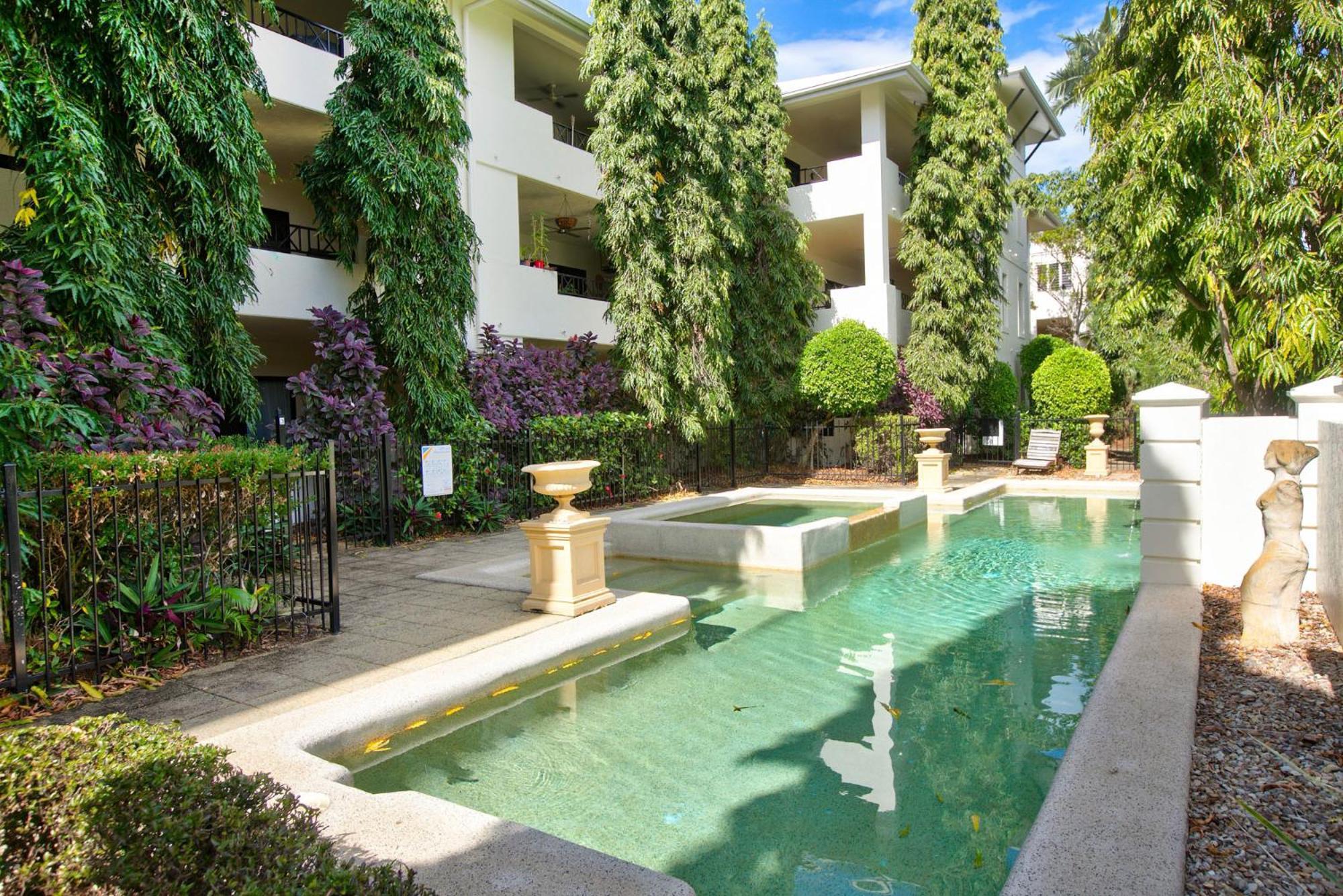 3 Bedroom 2 Bathroom, 5 Minute Walk To Esplanade Cairns