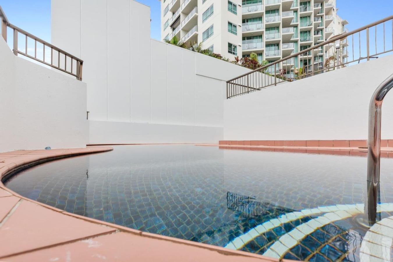 Apartment Aquarius Esplanade Retreat