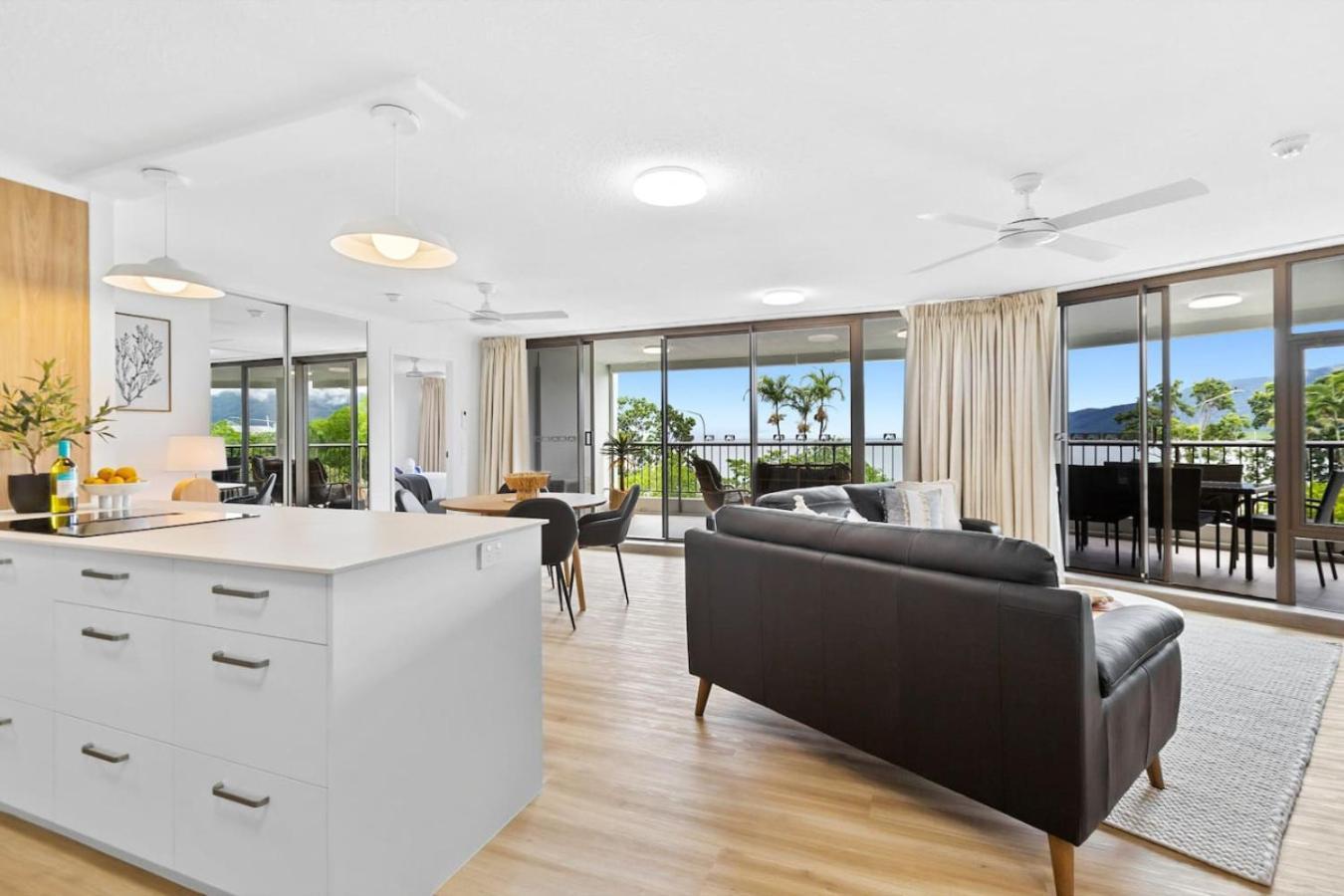Apartment Aquarius Esplanade Retreat Cairns