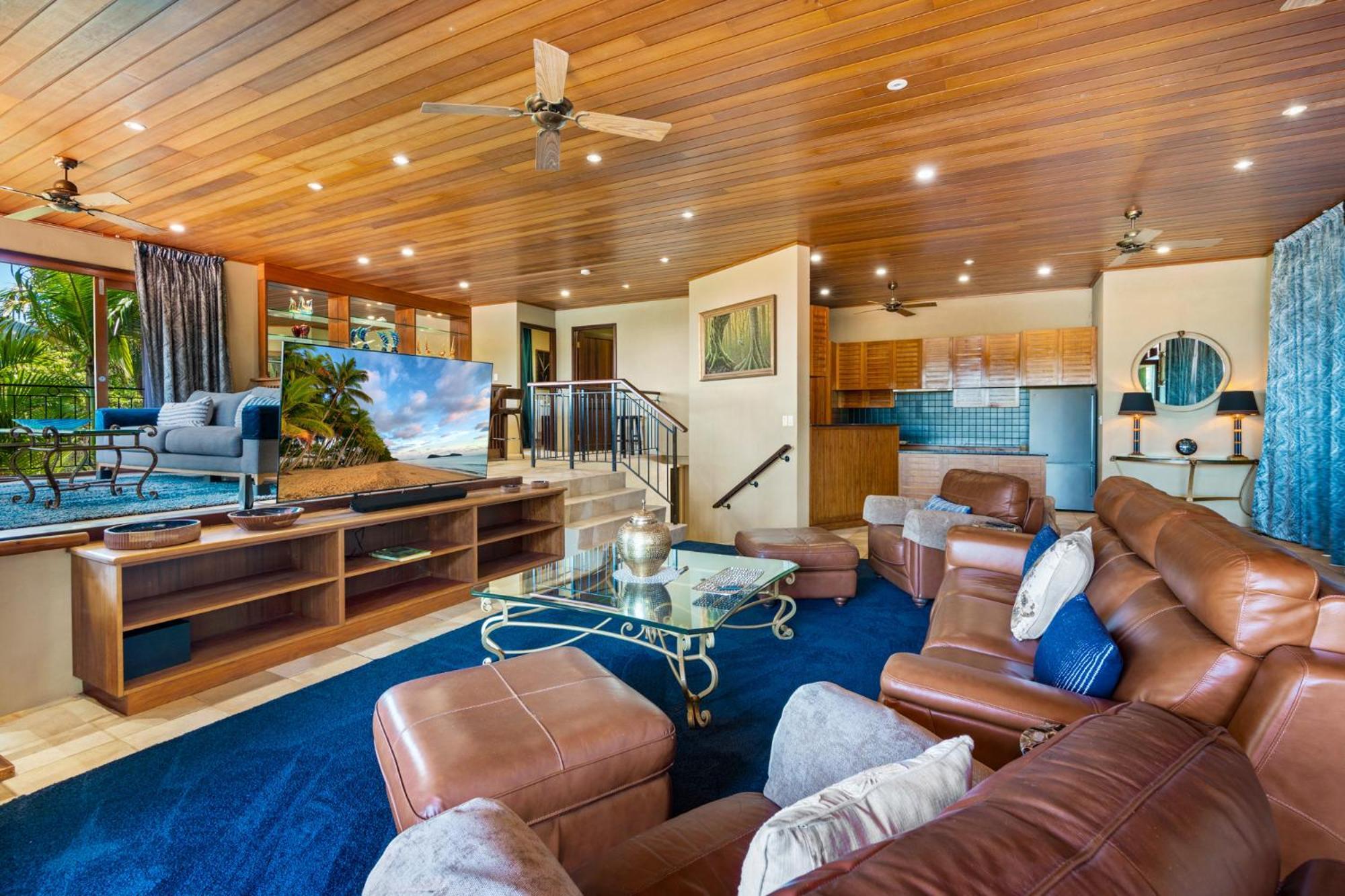Barong Luxury Overlooking Unrivalled Privacy And Location Search Barongcairns Cairns