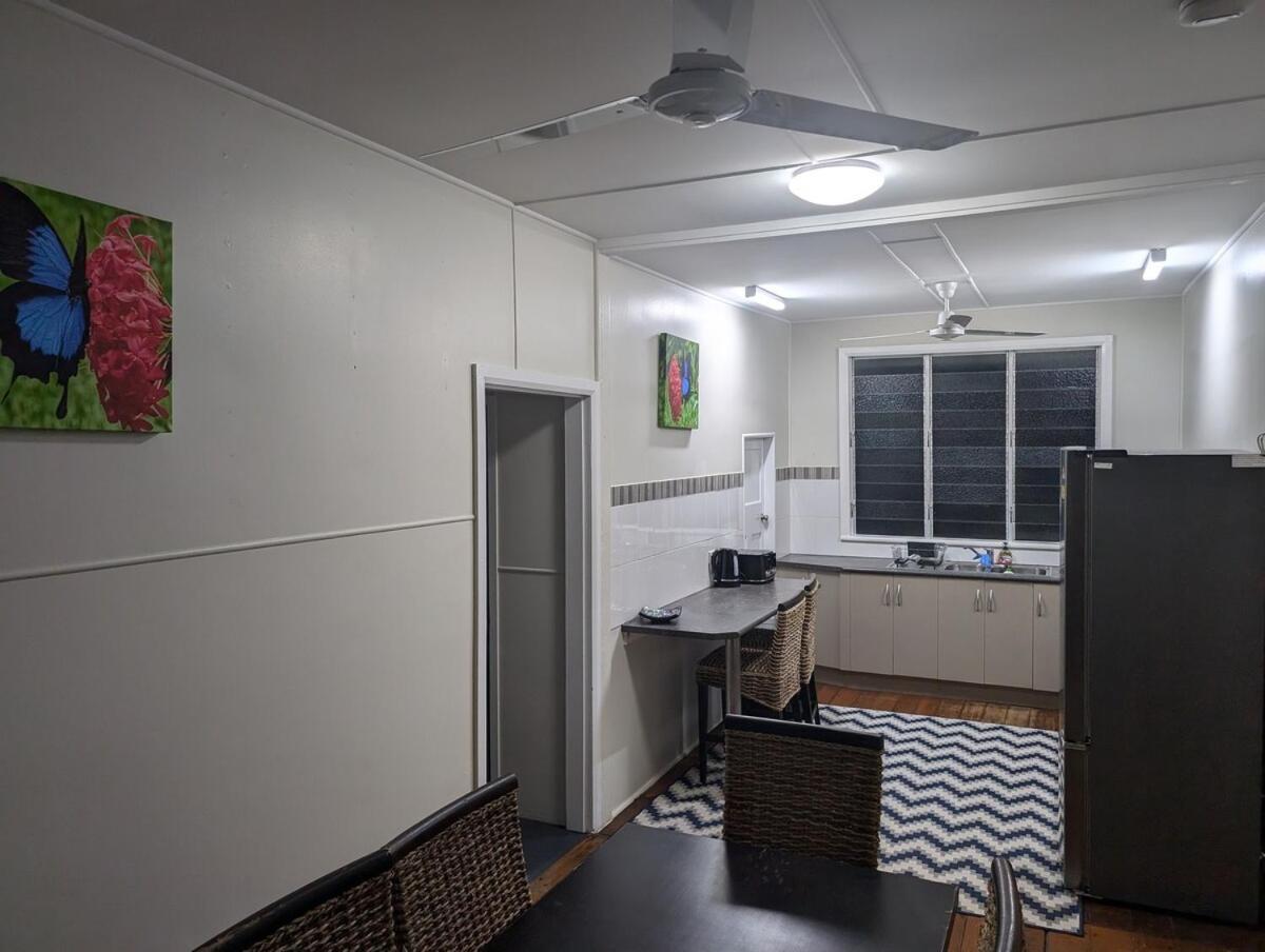 The Quinn - Inner Classic Queenslander Holiday home *