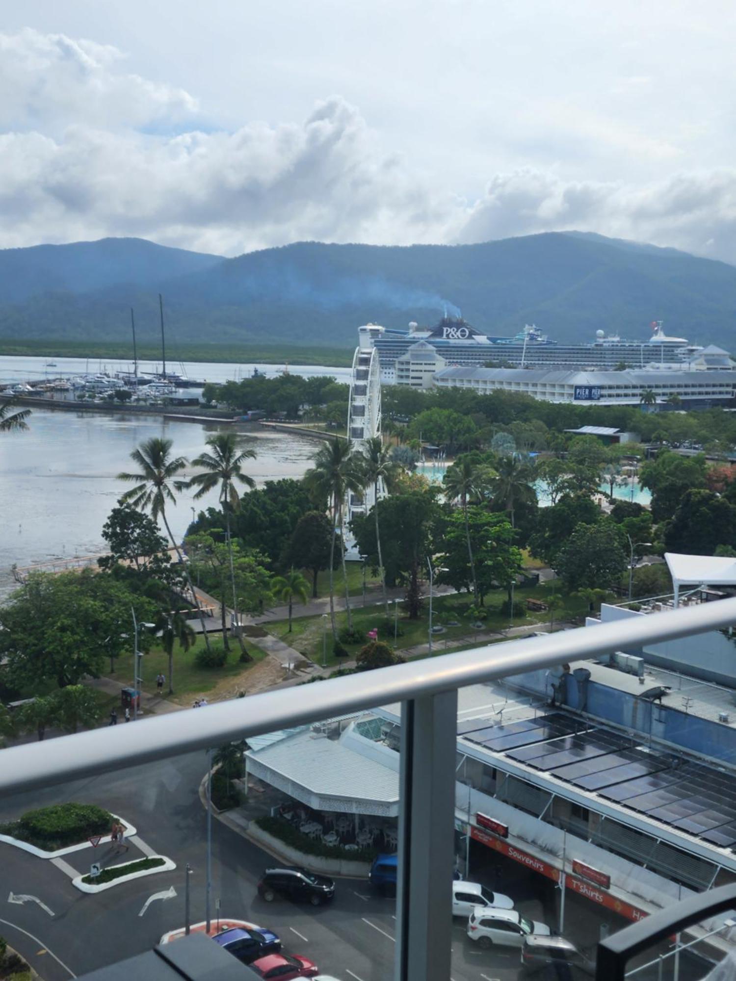 Apartment 1 Bedroom Ocean View On The Esplanade