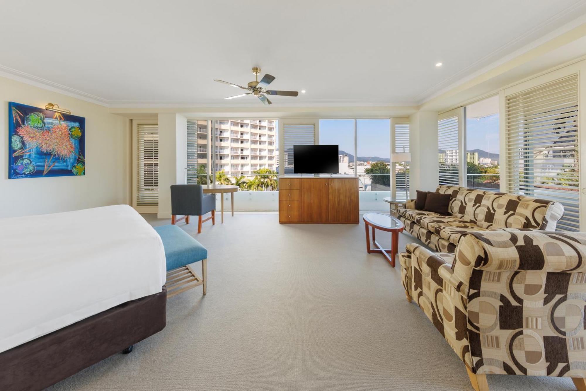 Pullman Reef Casino Hotel