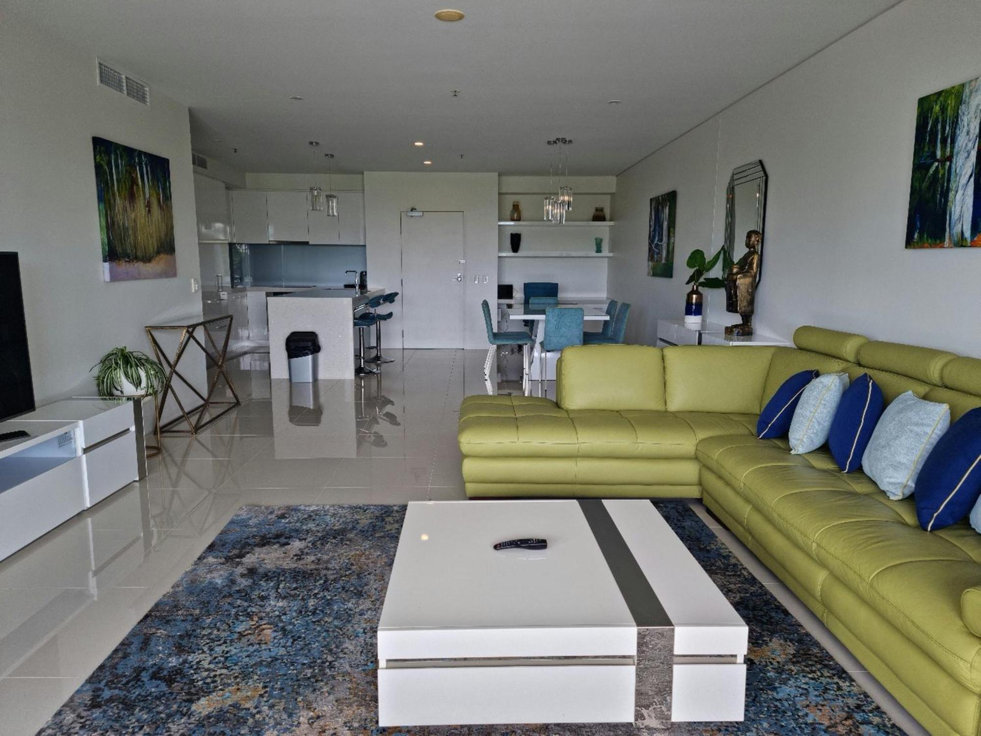 Private 4* Cairns