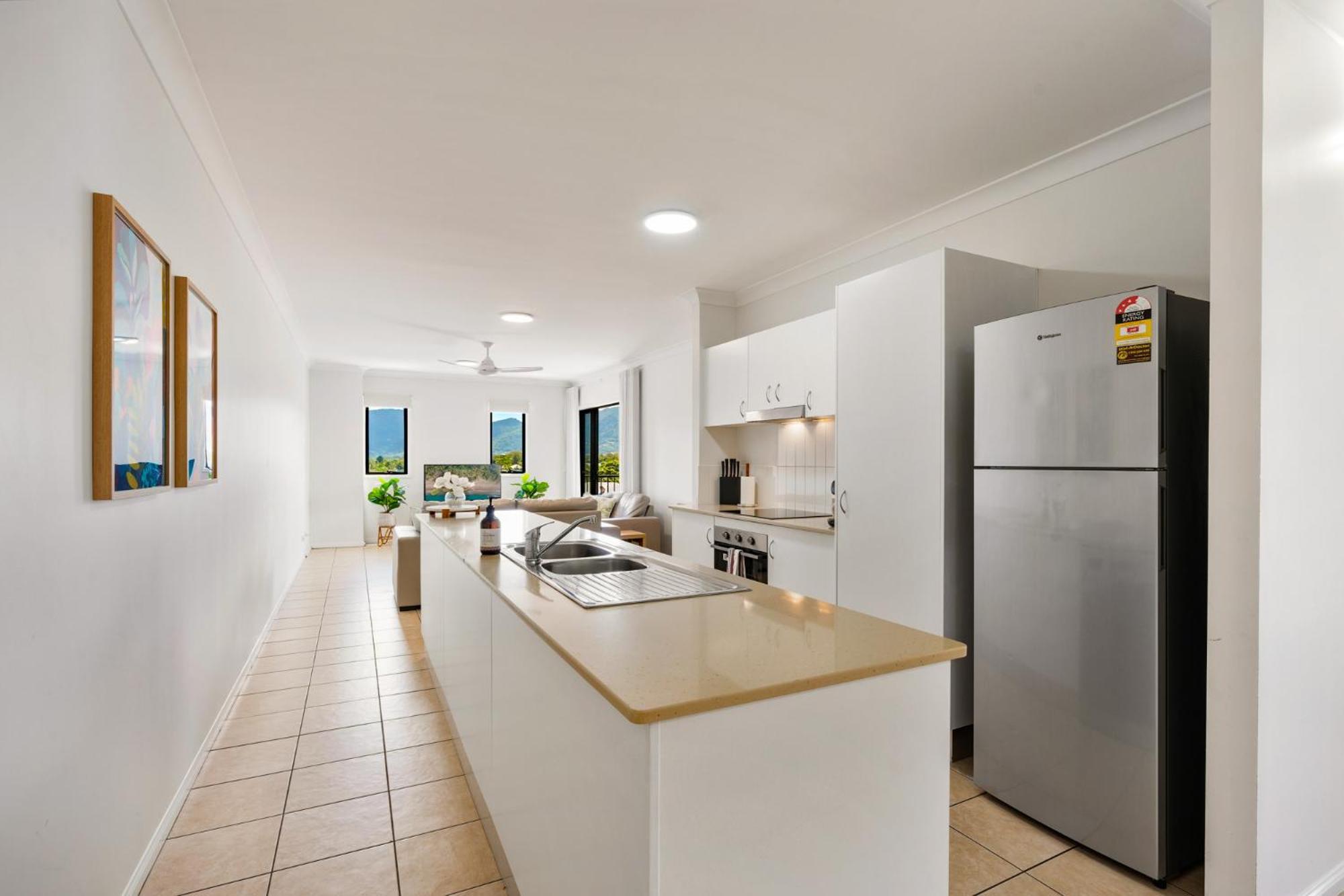 Penthouse - Private Rooftop Outdoor Gym, & Tv Area With Sunset & Mountain Views Apartment