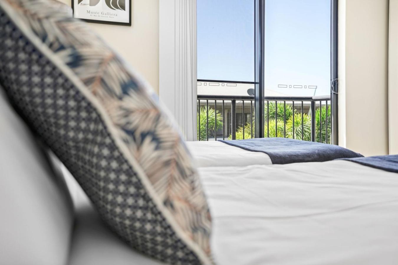 Apartment Seabreeze Loft- 2km To Centre. 4km To Airport
