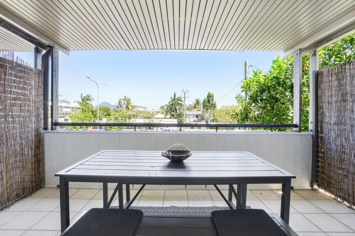 Seabreeze Loft- 2km To Centre. 4km To Airport Cairns