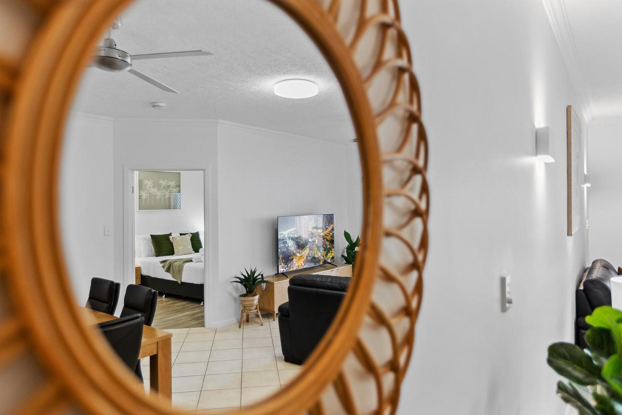 Cozy 3-bedroom Oasis With Pool Access In * Cairns