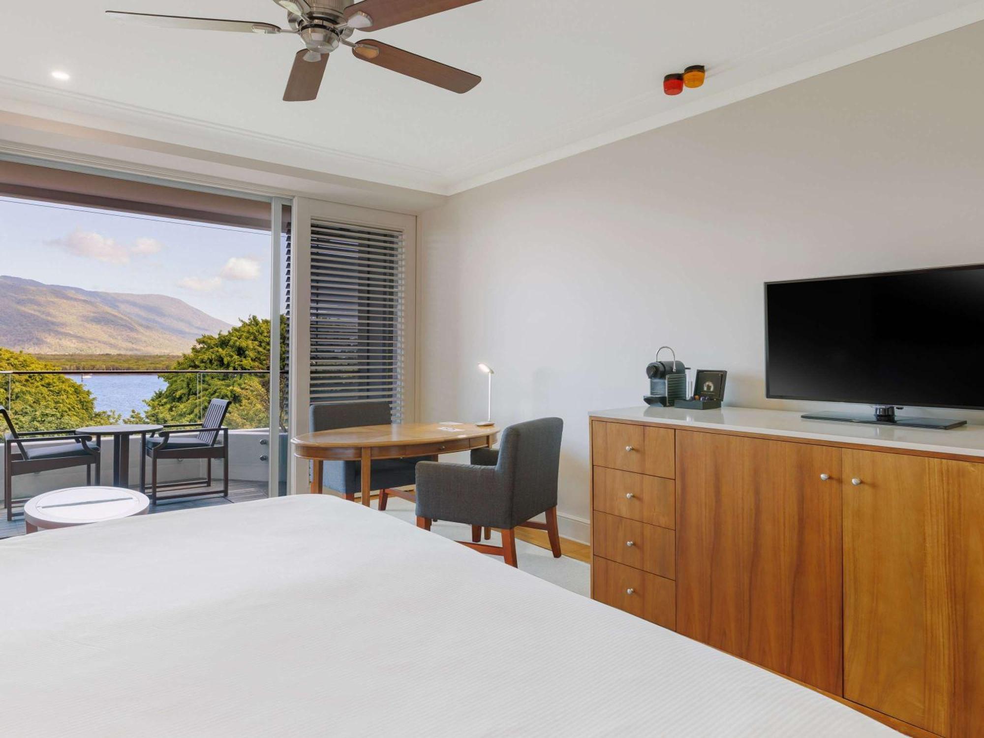 Hotel Pullman Reef Casino Cairns