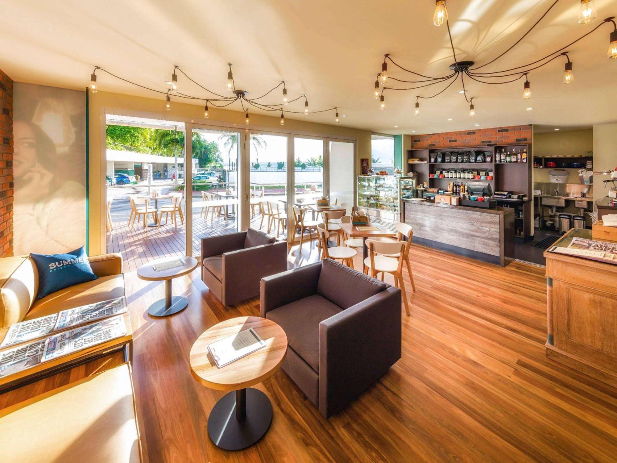 Pullman Reef Casino Hotel Cairns