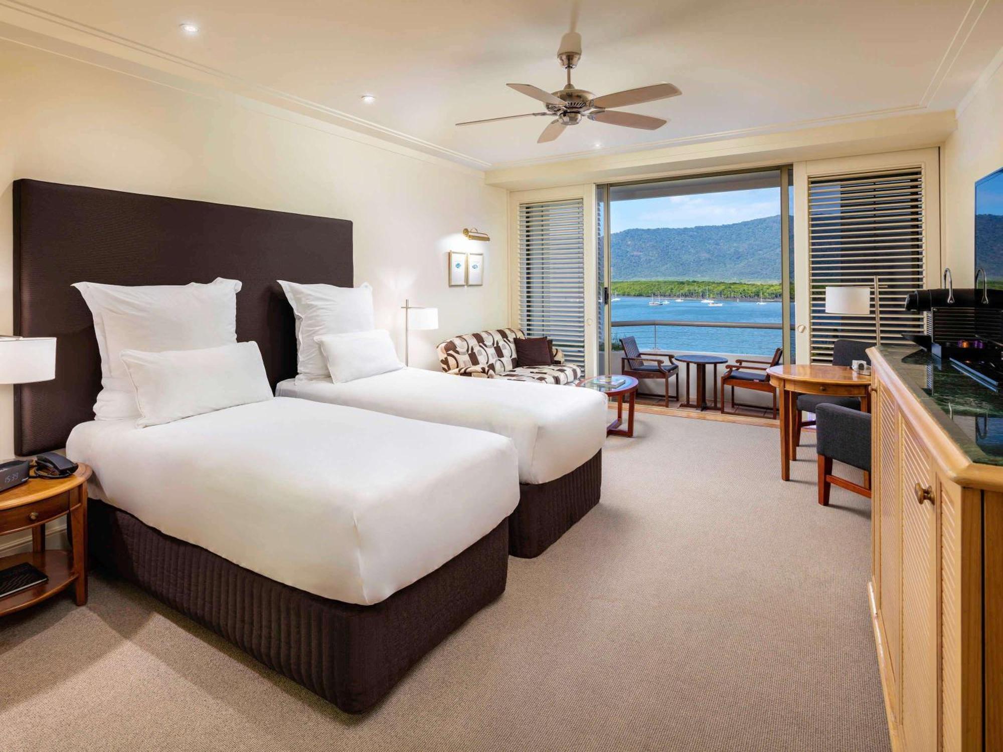 Pullman Reef Casino Hotel