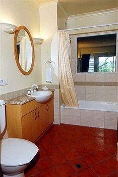 Vaucluse 4* Cairns