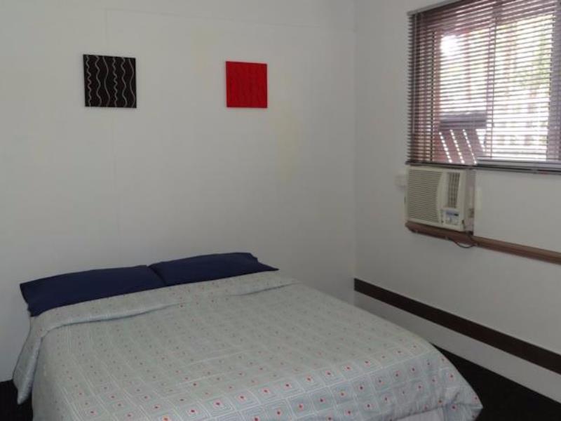 Globetrotters International Hostel *