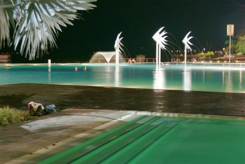 Aparthotel North Cove Waterfront 4*